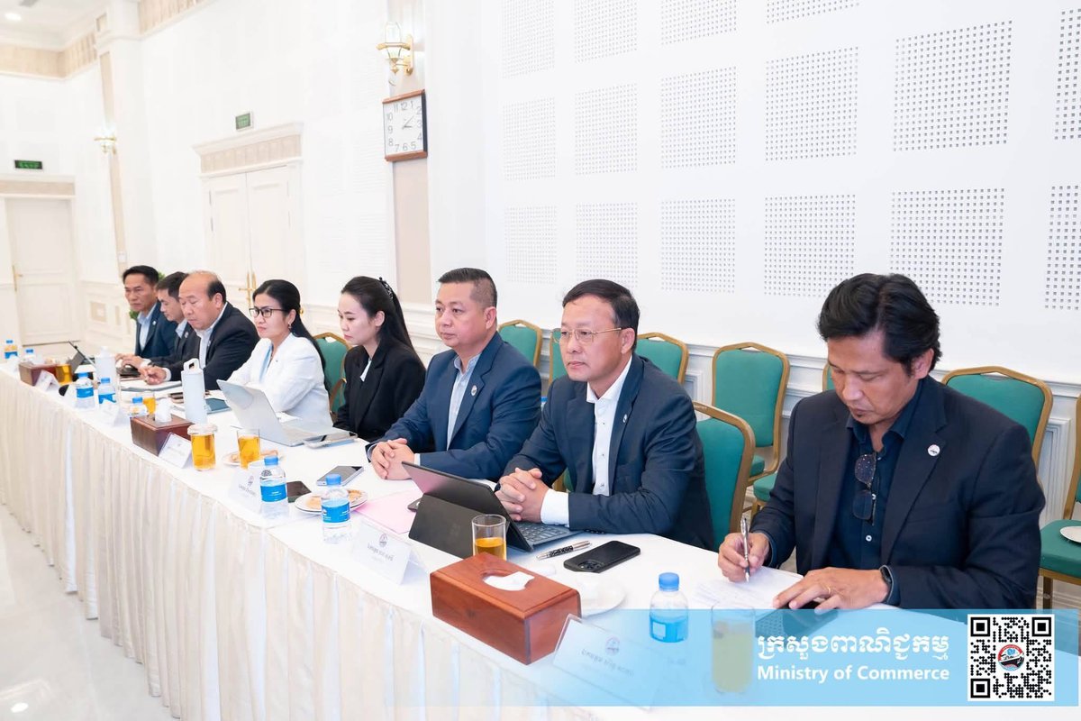 商务部长主持会议部署贸易发展优先事项