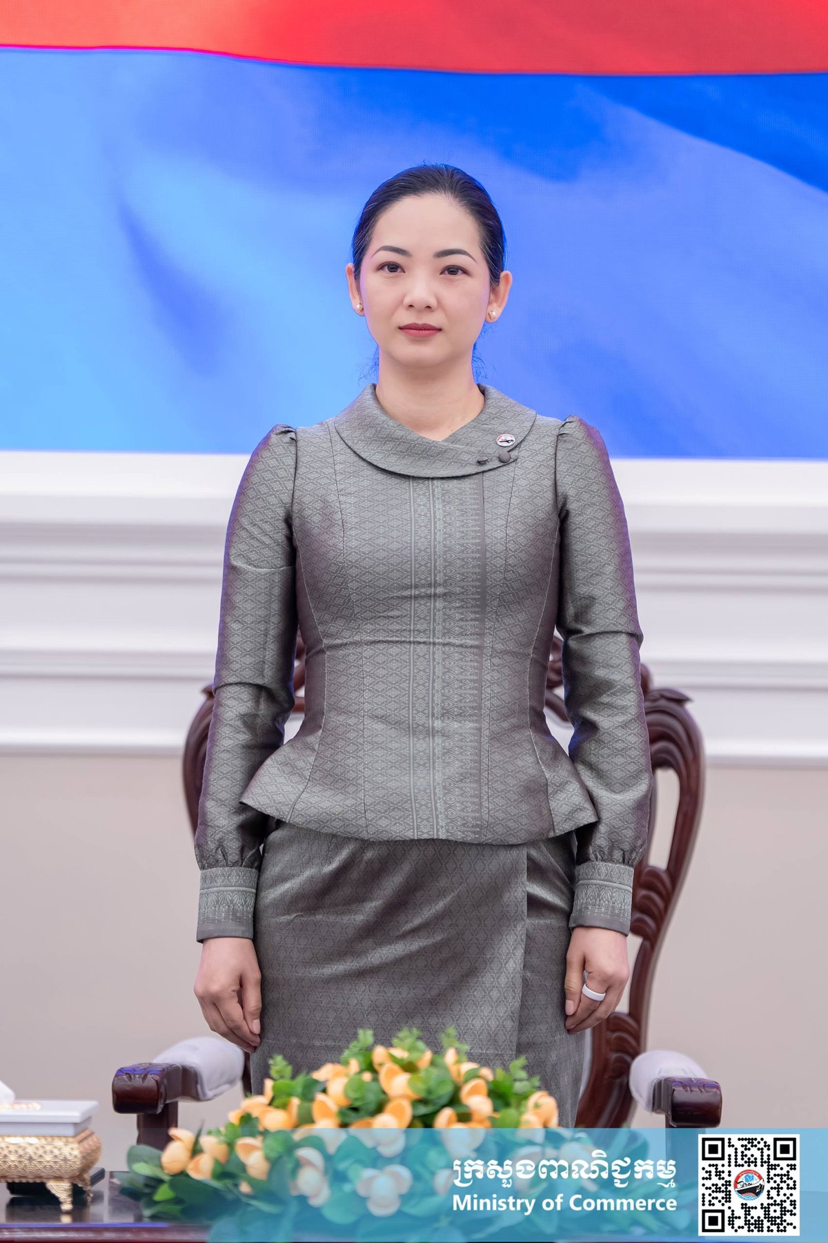 商务部部长占宁蒙主持官员就职仪式 强调行政效率
