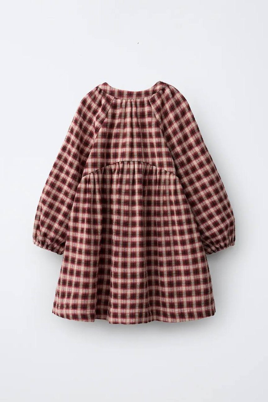 Zara多款服饰促销 价格11.9万瑞尔起