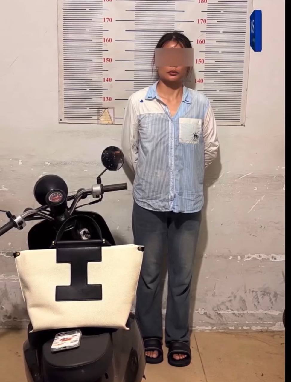 金边水净华区警方抓获一名涉嫌盗窃中国籍女子