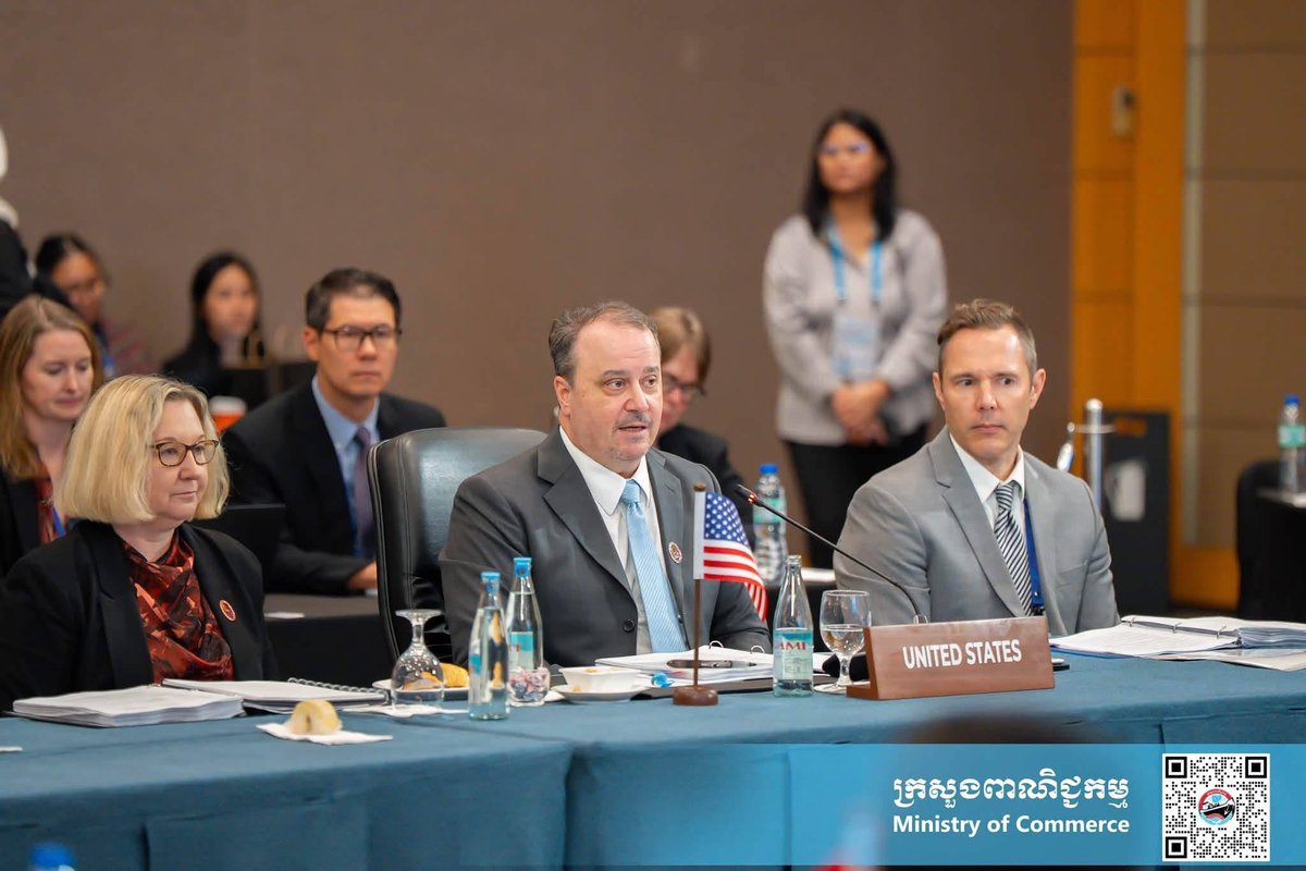 柬埔寨商务部部长出席东盟美国经济部长会议 推动贸易框架升级