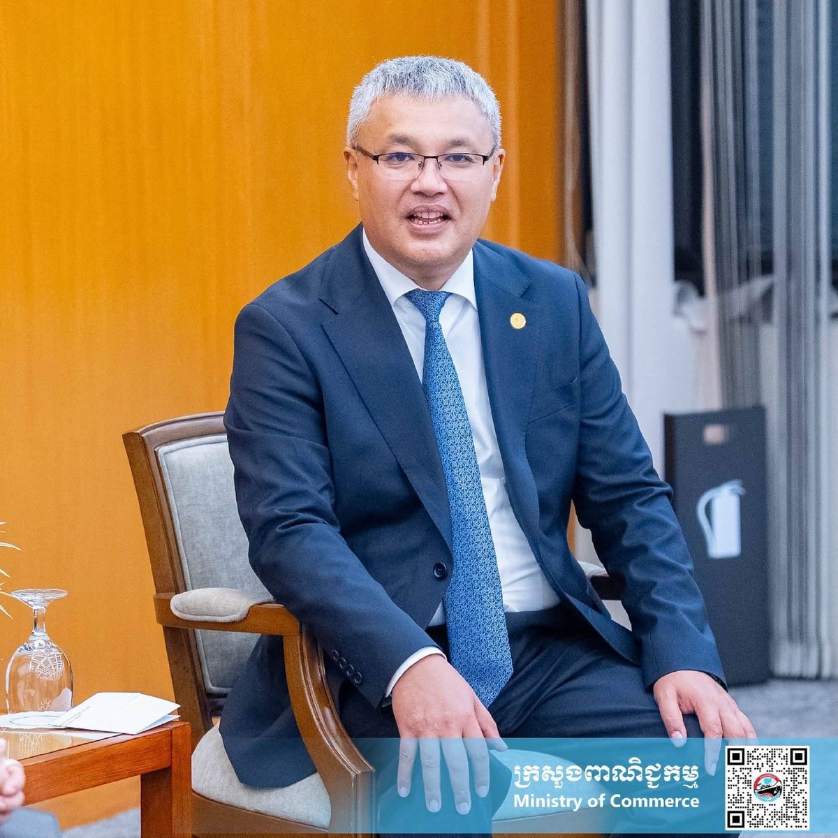 柬埔寨商务部部长与欧亚经济联盟代表在马尼拉举行会谈,讨论加强