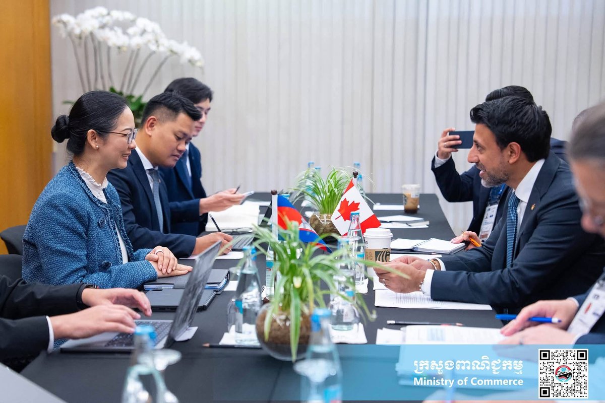柬埔寨商务部与加拿大探讨双边贸易及自贸协定