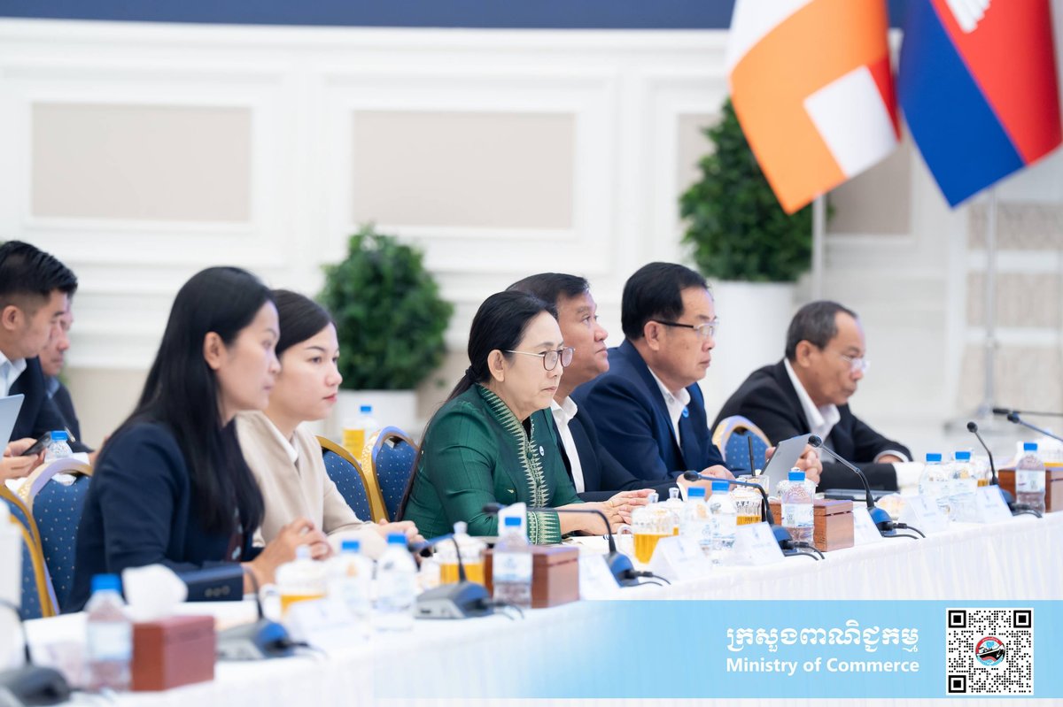 商业部召开月度会议 评估贸易工作部署任务