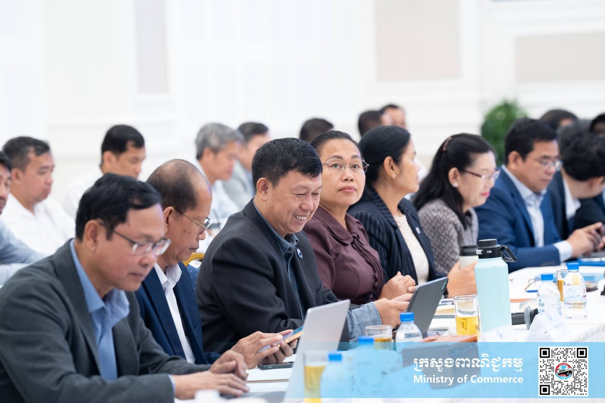 商业部召开月度会议 评估贸易工作部署任务
