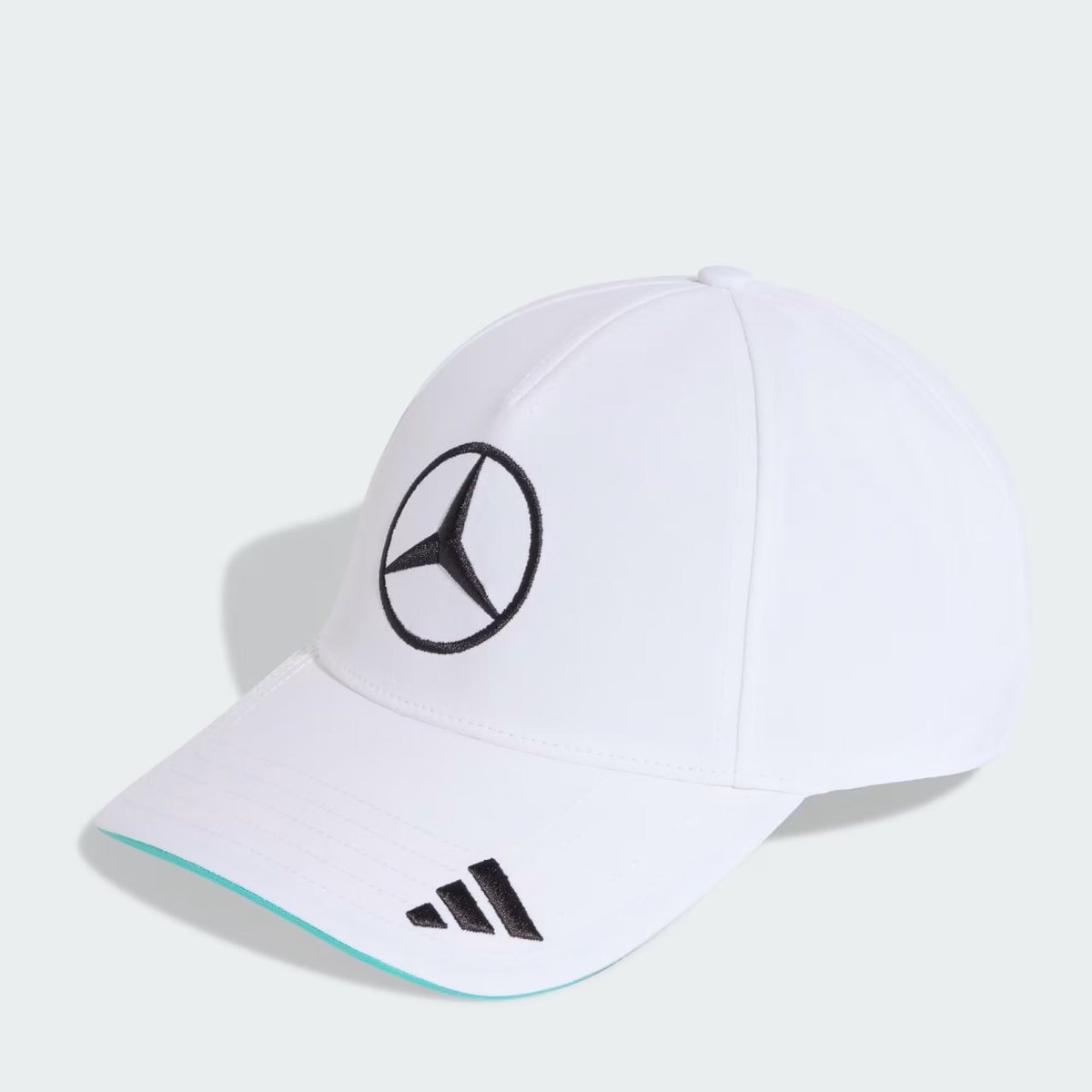 阿迪达斯推出Mercedes-AMG联名系列 金边多店有售