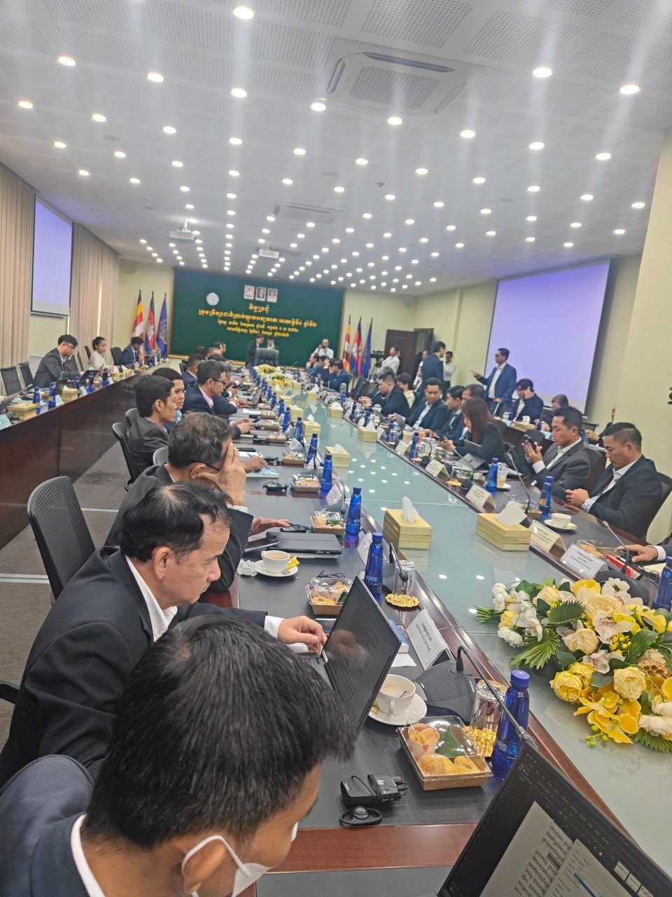 劳工部召开最低工资委员会会议 讨论2027年最低工资标准