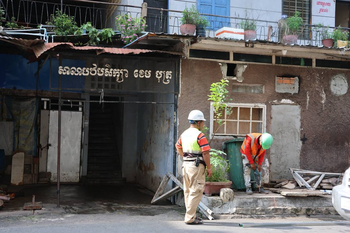 金边BKK1区危楼封锁拆除工作启动