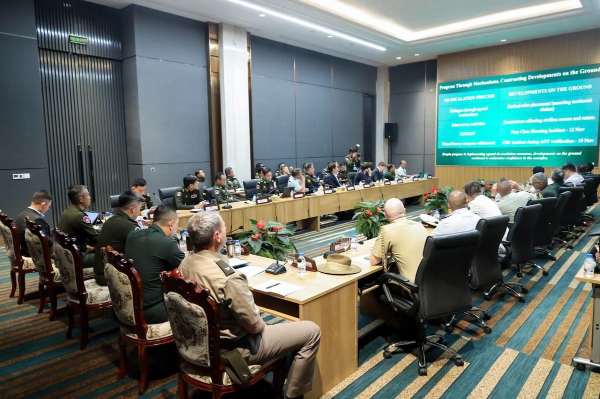国防部国际关系局向22国武官通报柬泰边境局势
