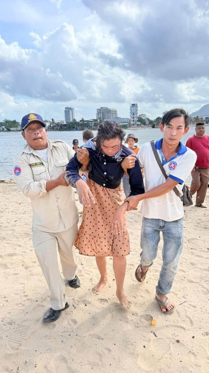 贡布省警方表彰民间救援队救人义举
