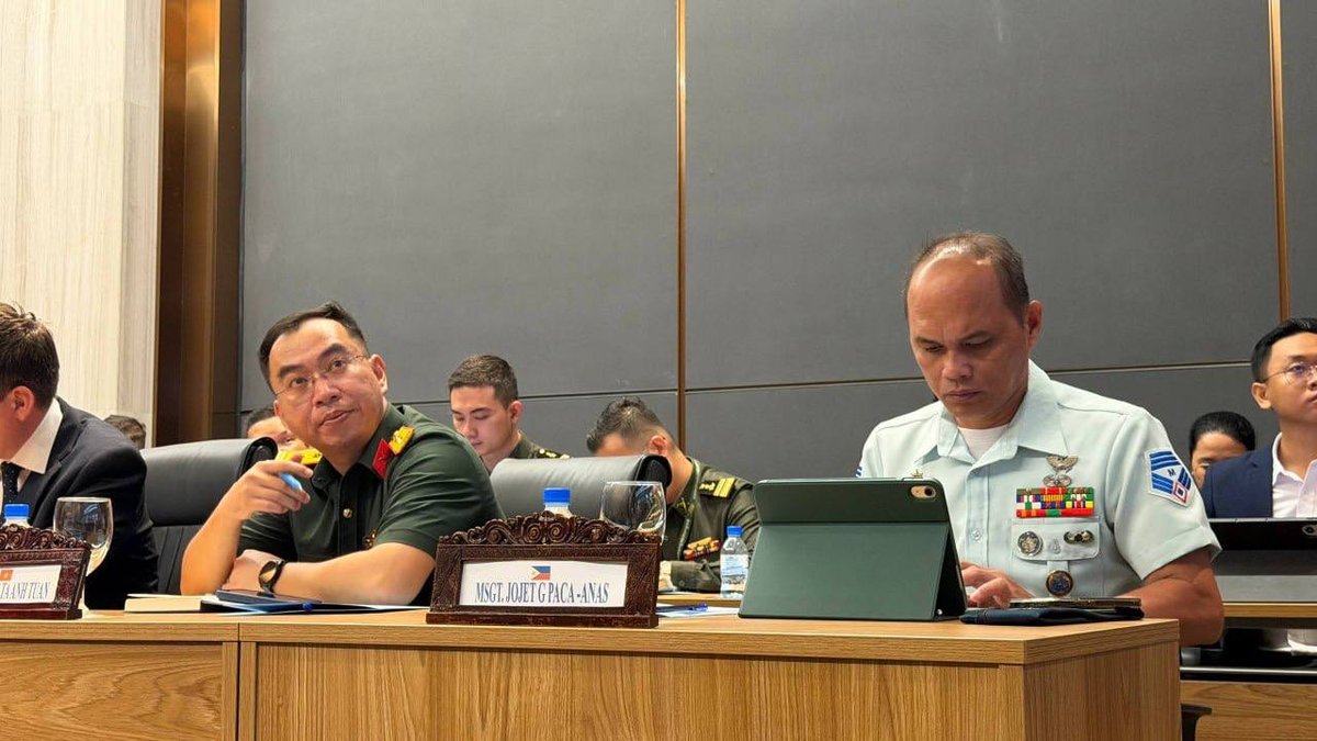 国防部国务秘书拉达拉通报柬泰边境停火后局势