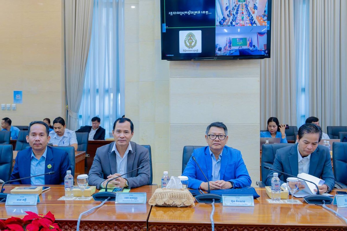 萨克·塞塔主持政府工作组会议 评估各省市年度工作成果