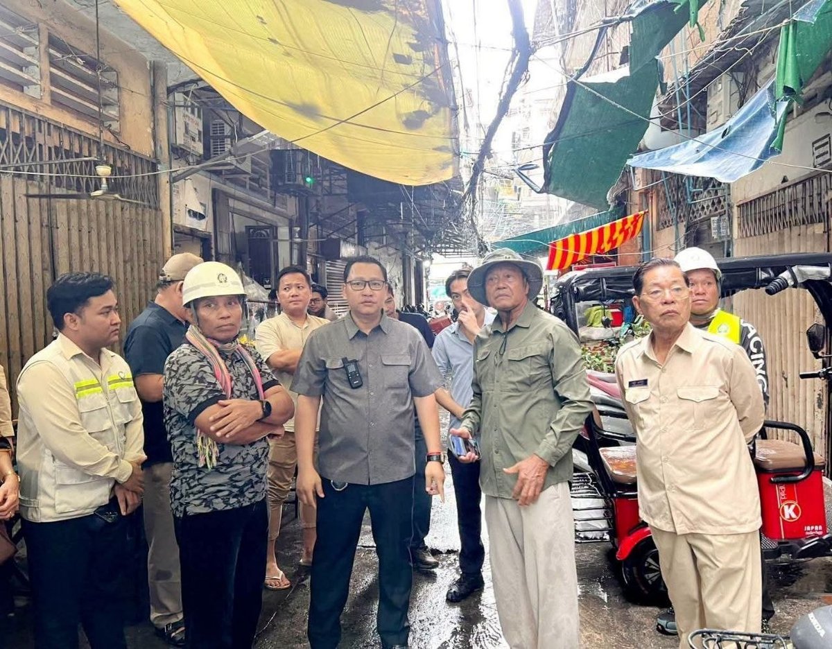 金边7玛卡区一栋老旧建筑发生混凝土脱落事故,相关部门已介入检
