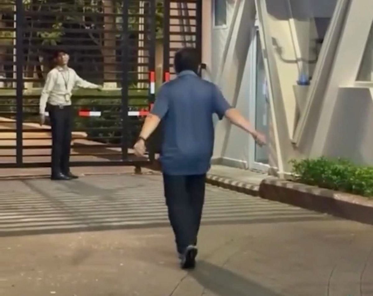 9月9日晚,金边雷西郊区发生一起交通事故,一辆政府牌照车辆撞