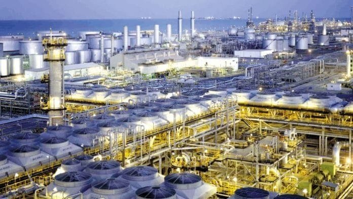 沙特石油管道停运 全球原油供应面临4%缺口