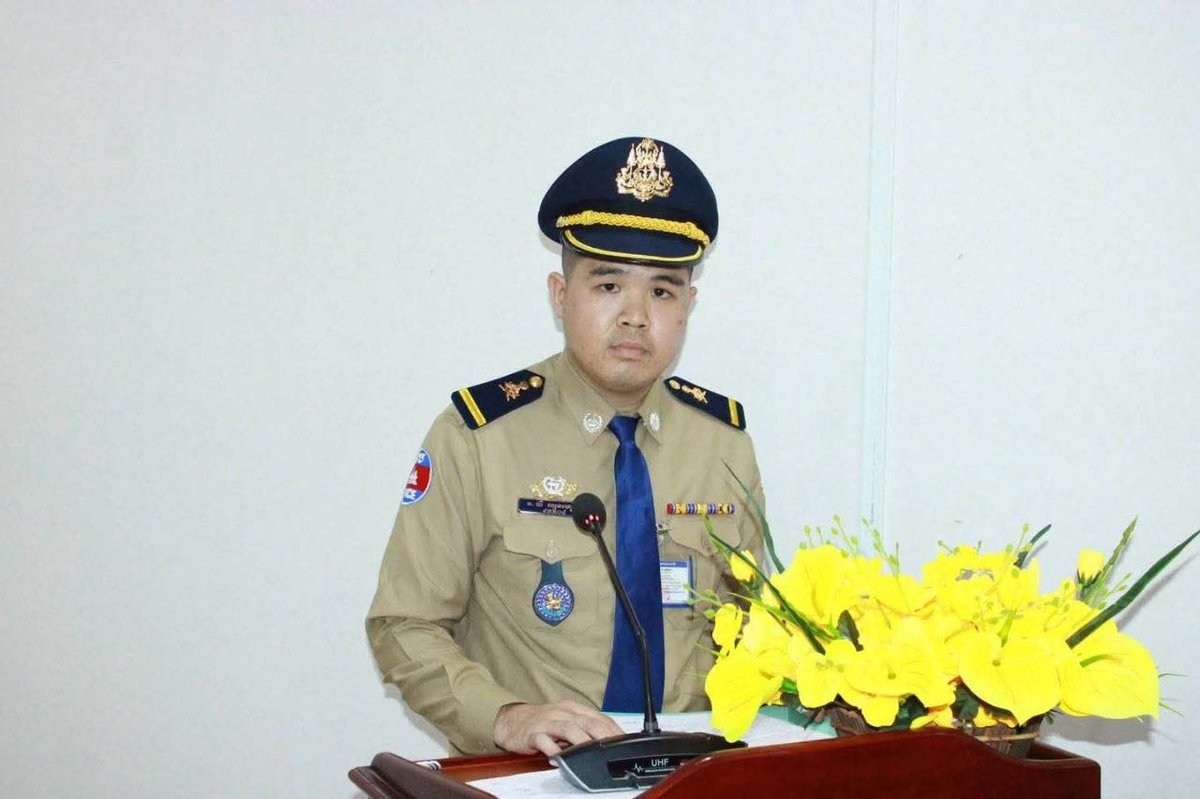 金边坎托克区行政派出所迎来新任警长李春兴(音译),其此前担任