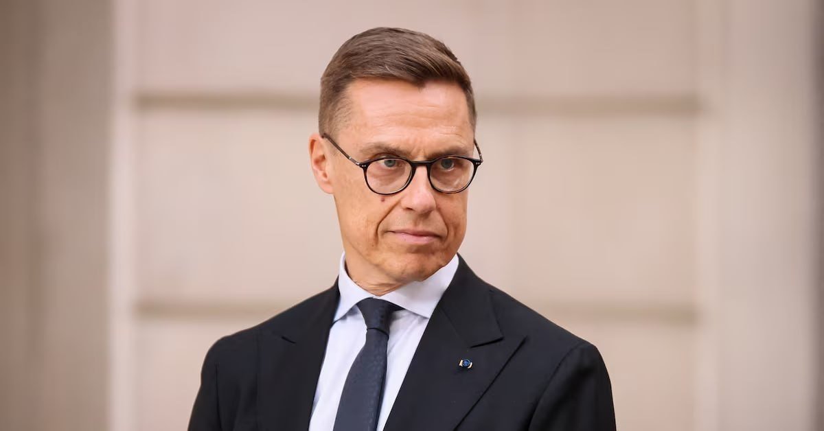 芬兰总统明确表示,在和平时期,芬兰境内没有计划部署核武器,此