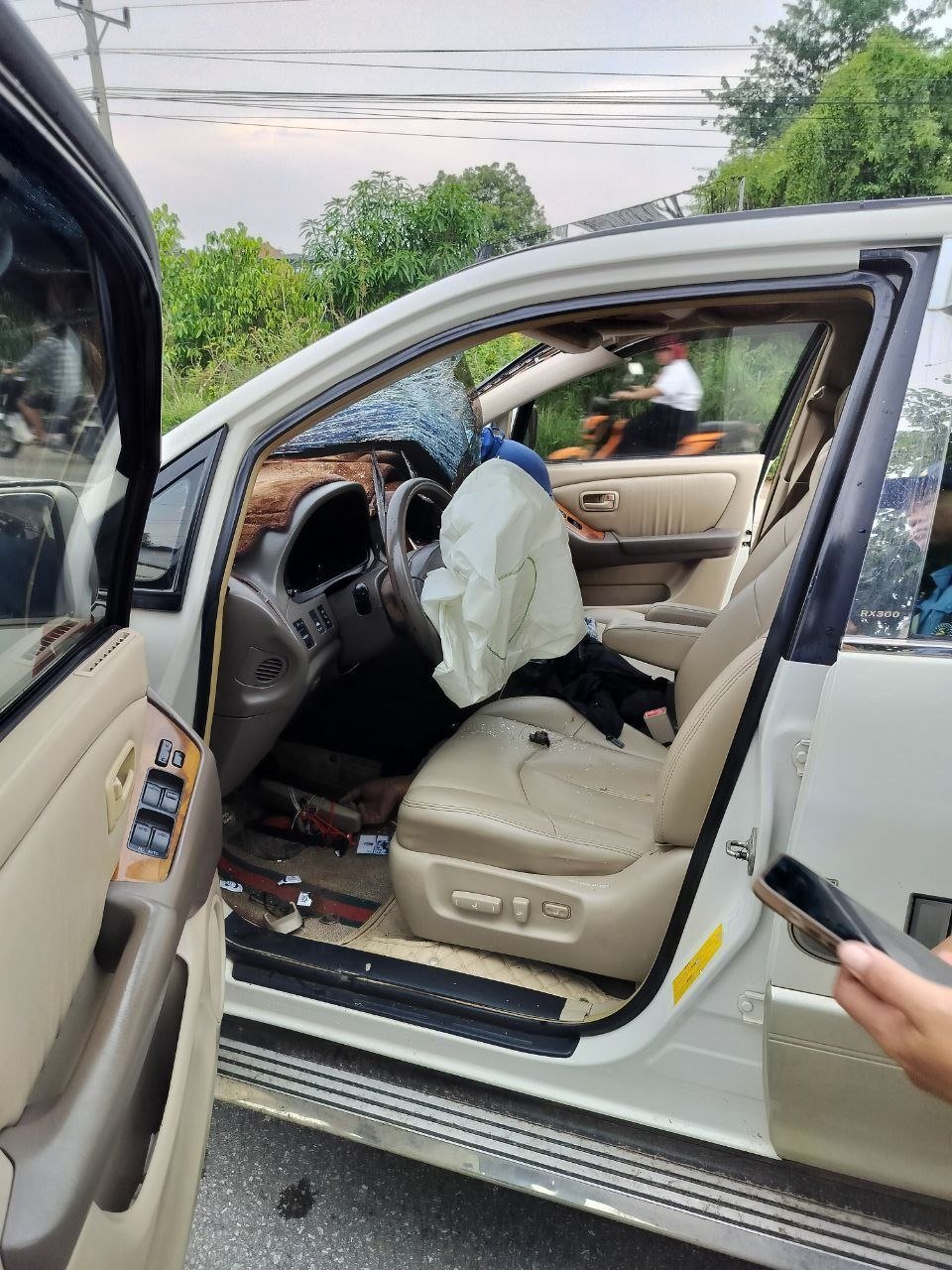 马德望省国道5号线发生车祸致一人死亡
