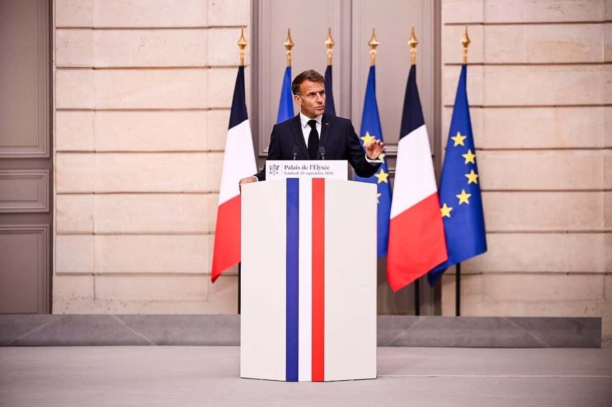 法国总统Macron下令加强防御应对俄混合攻击