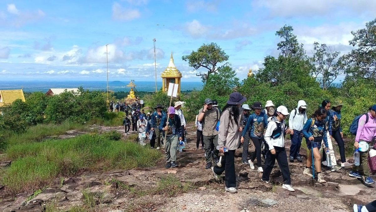 暹粒荔枝山举办吴哥起源徒步活动 600余人参与