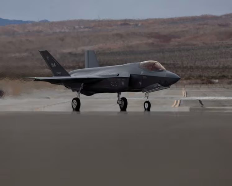 澳大利亚调查F-35战机零部件违规流向事件