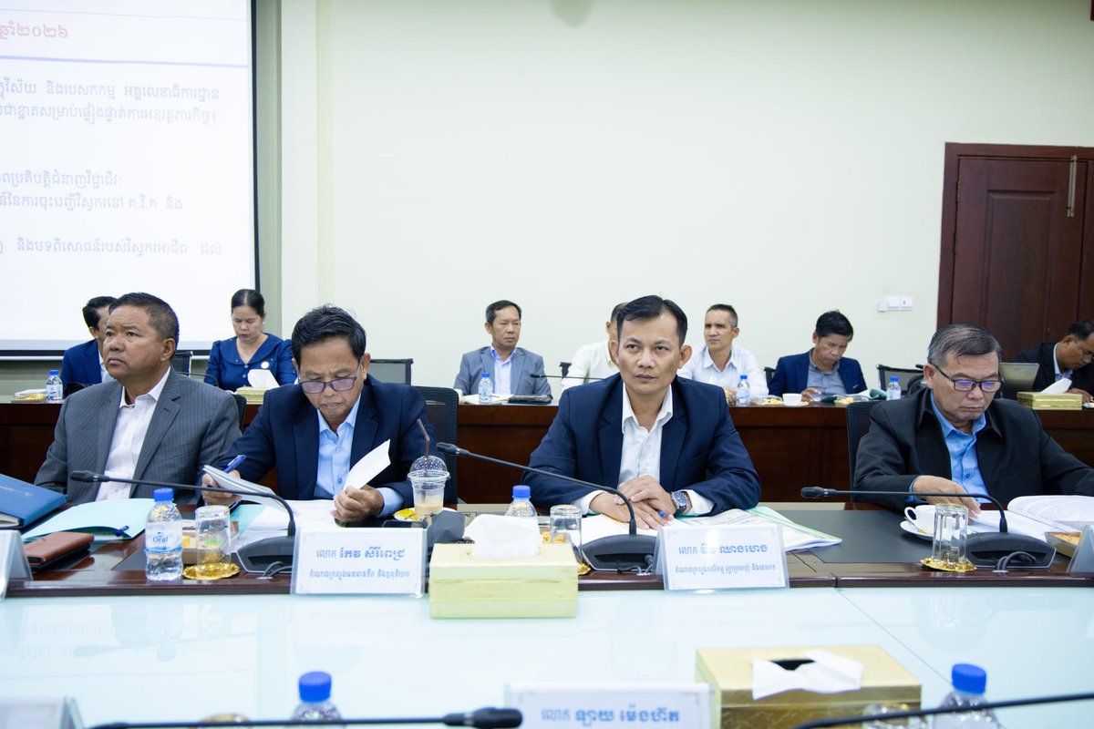 劳工部部长亨速主持工程师理事会会议 强化工程行业标准