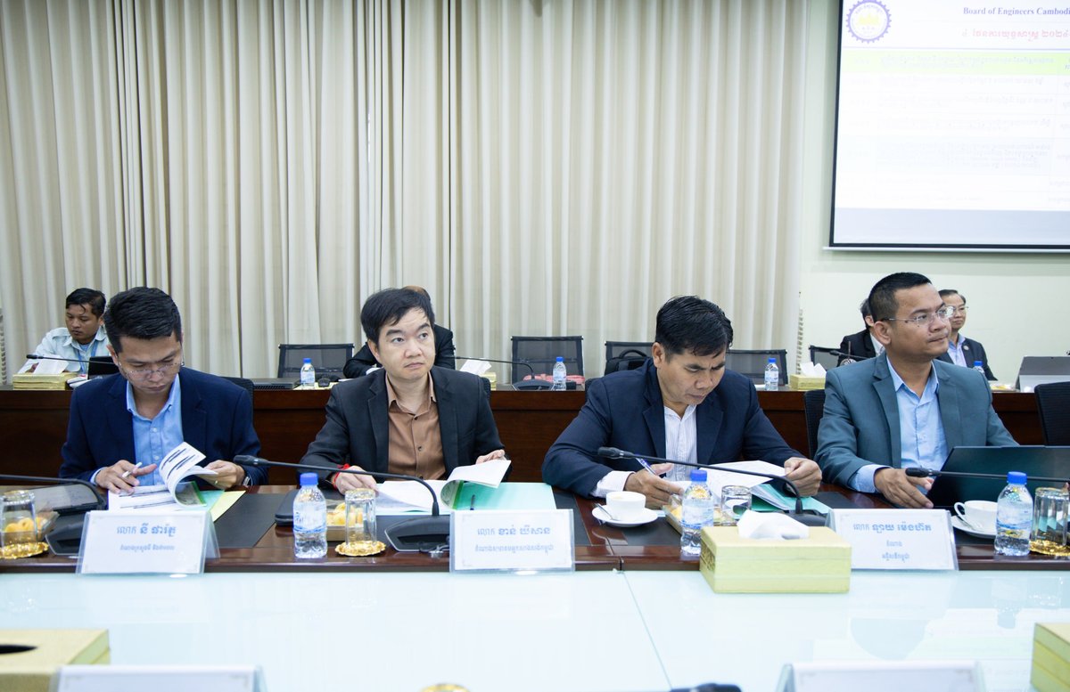 劳工部部长亨速主持工程师理事会会议 强化工程行业标准
