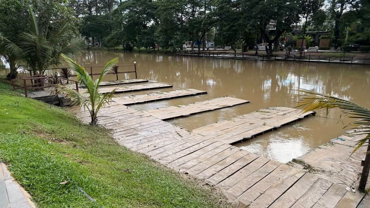 暹粒省水位已恢复正常,省长普拉·桑波斯指示清理排水系统以防积