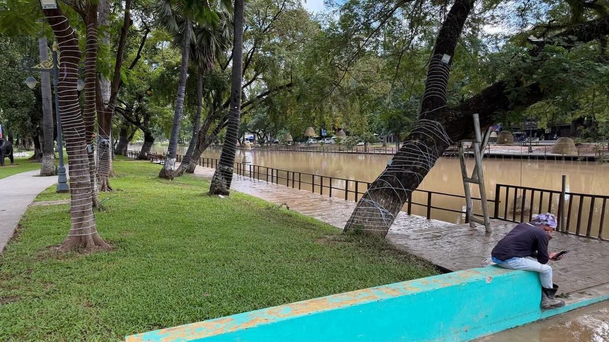 暹粒省水位已恢复正常,省长普拉·桑波斯指示清理排水系统以防积