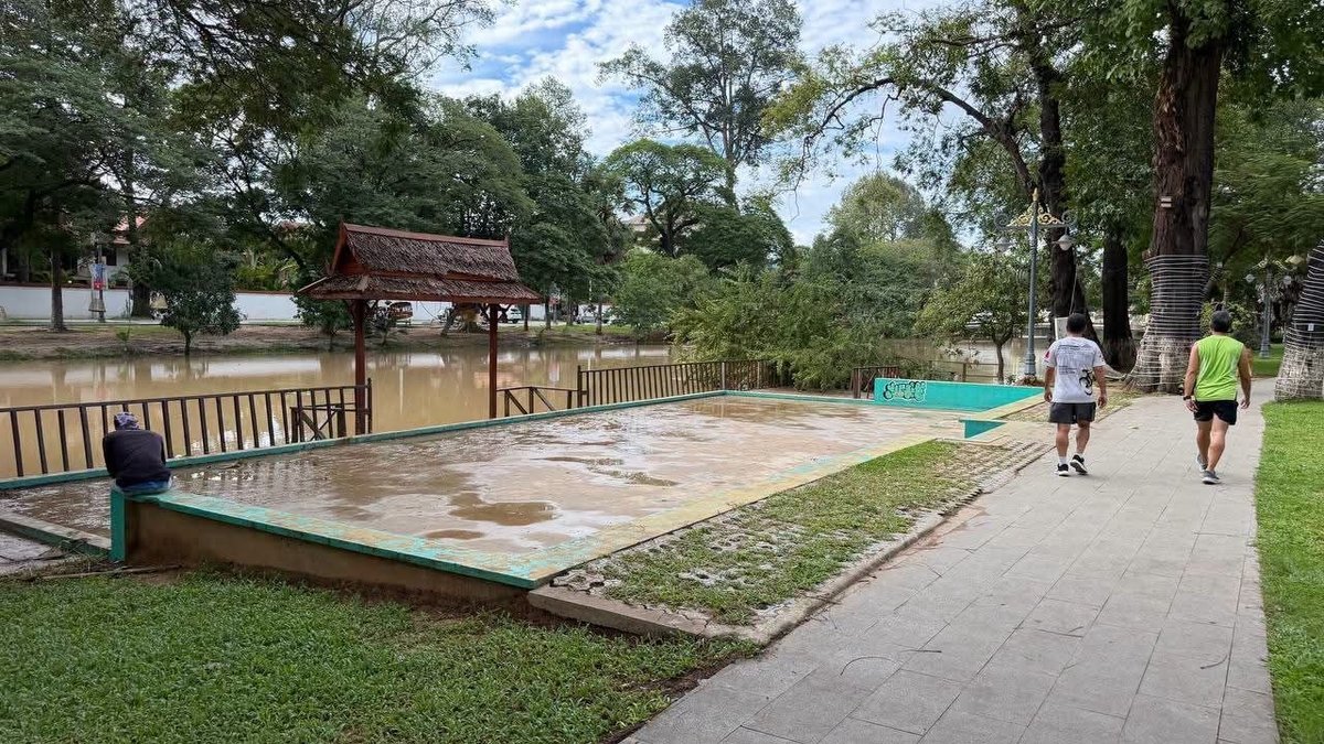 暹粒省水位已恢复正常,省长普拉·桑波斯指示清理排水系统以防积