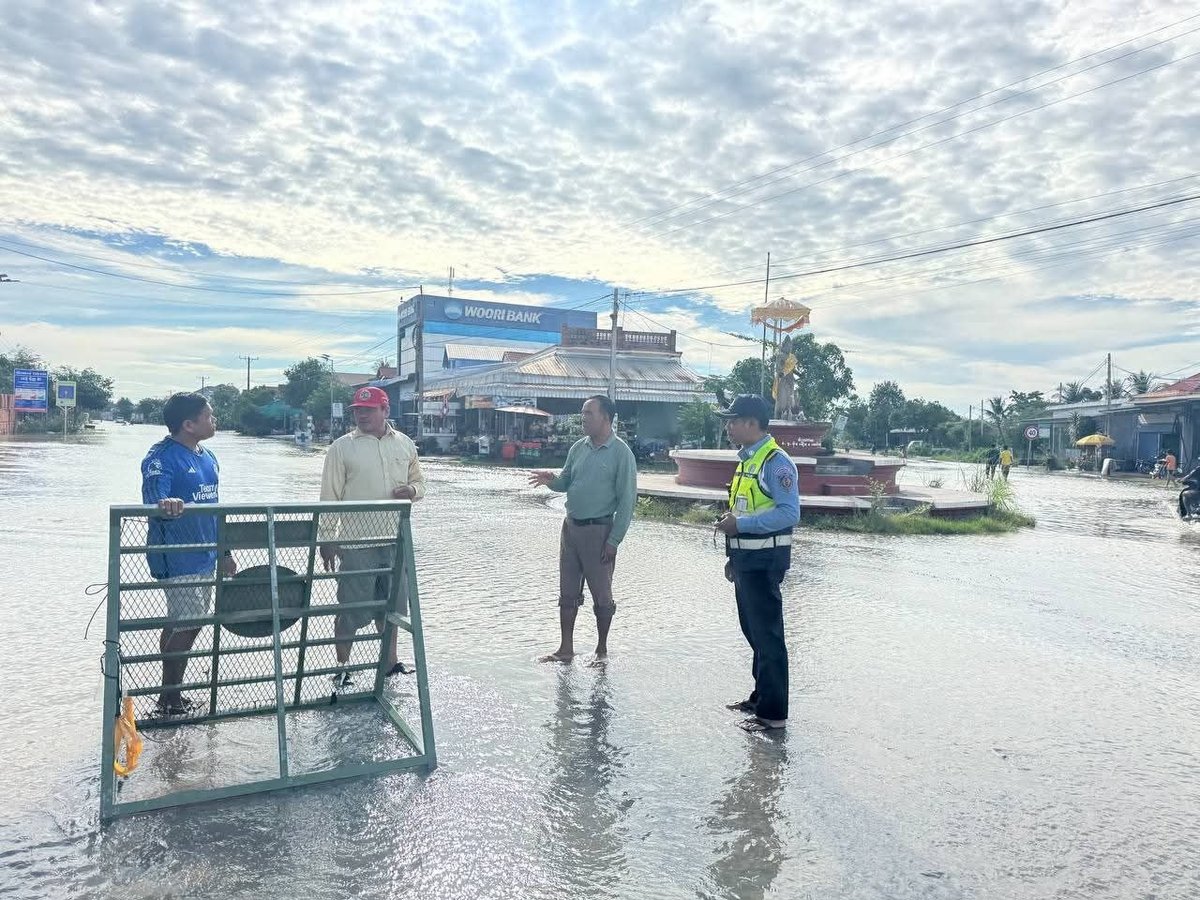 暹粒省昂居县洪水渐退 当局提醒防范卫生风险