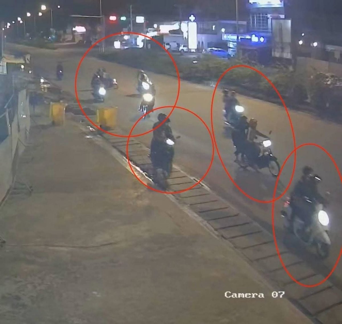 金边市警察局破获飞车抢劫团伙 9名嫌犯落网