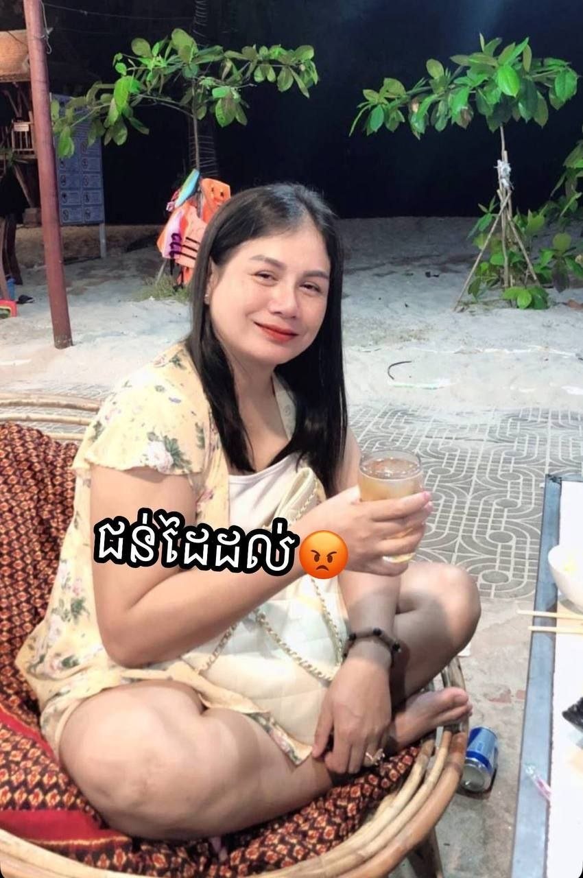 金边棉芷区发生暴力毁车事件 警方已介入调查