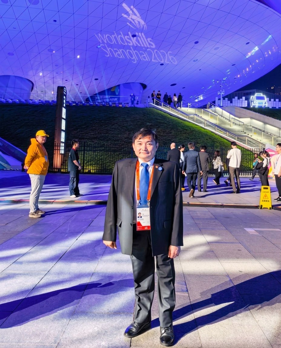 劳工部长出席上海世界技能大赛 推动中柬职业技能合作