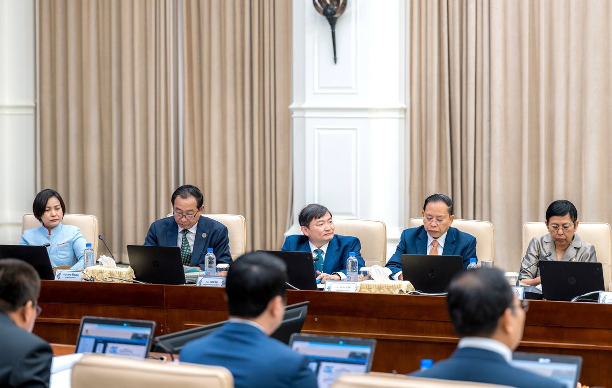 洪玛奈首相主持内阁全会,审议通过《2026-2035年官方统