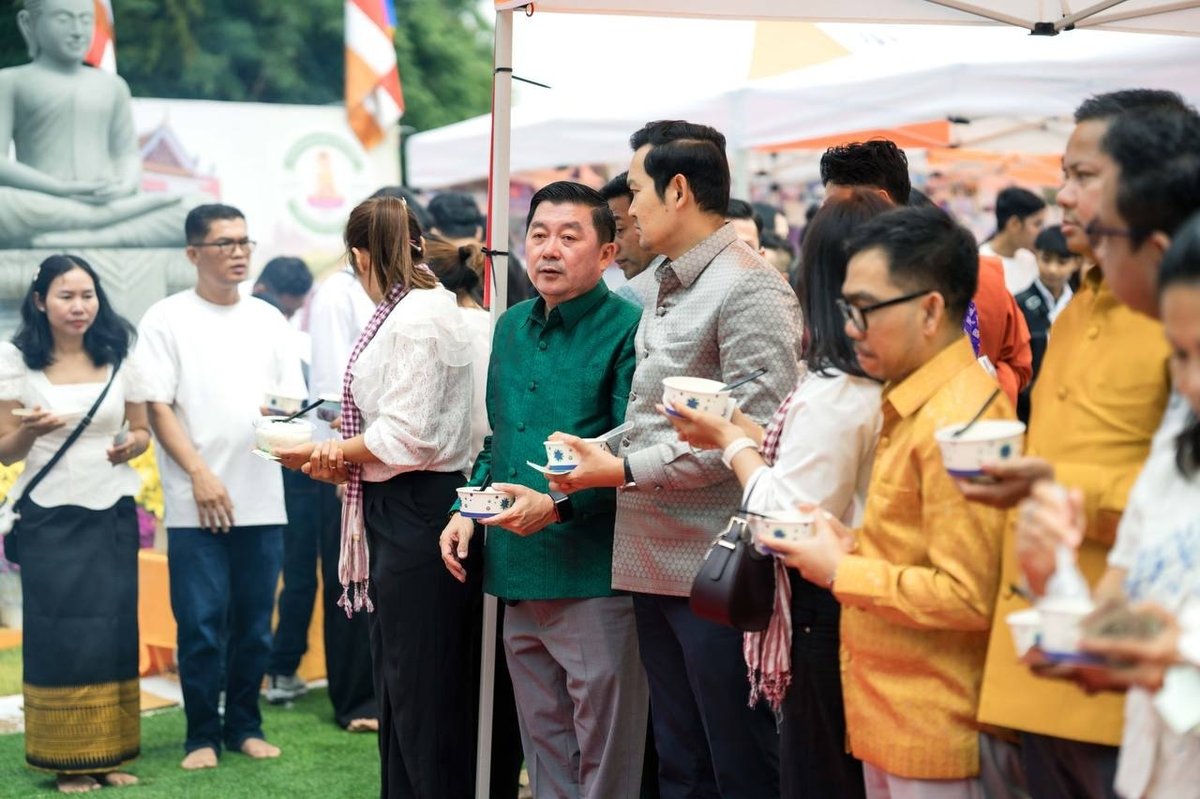 柬埔寨劳工部代表团赴韩国,与当地约1000名柬籍劳工共庆节日