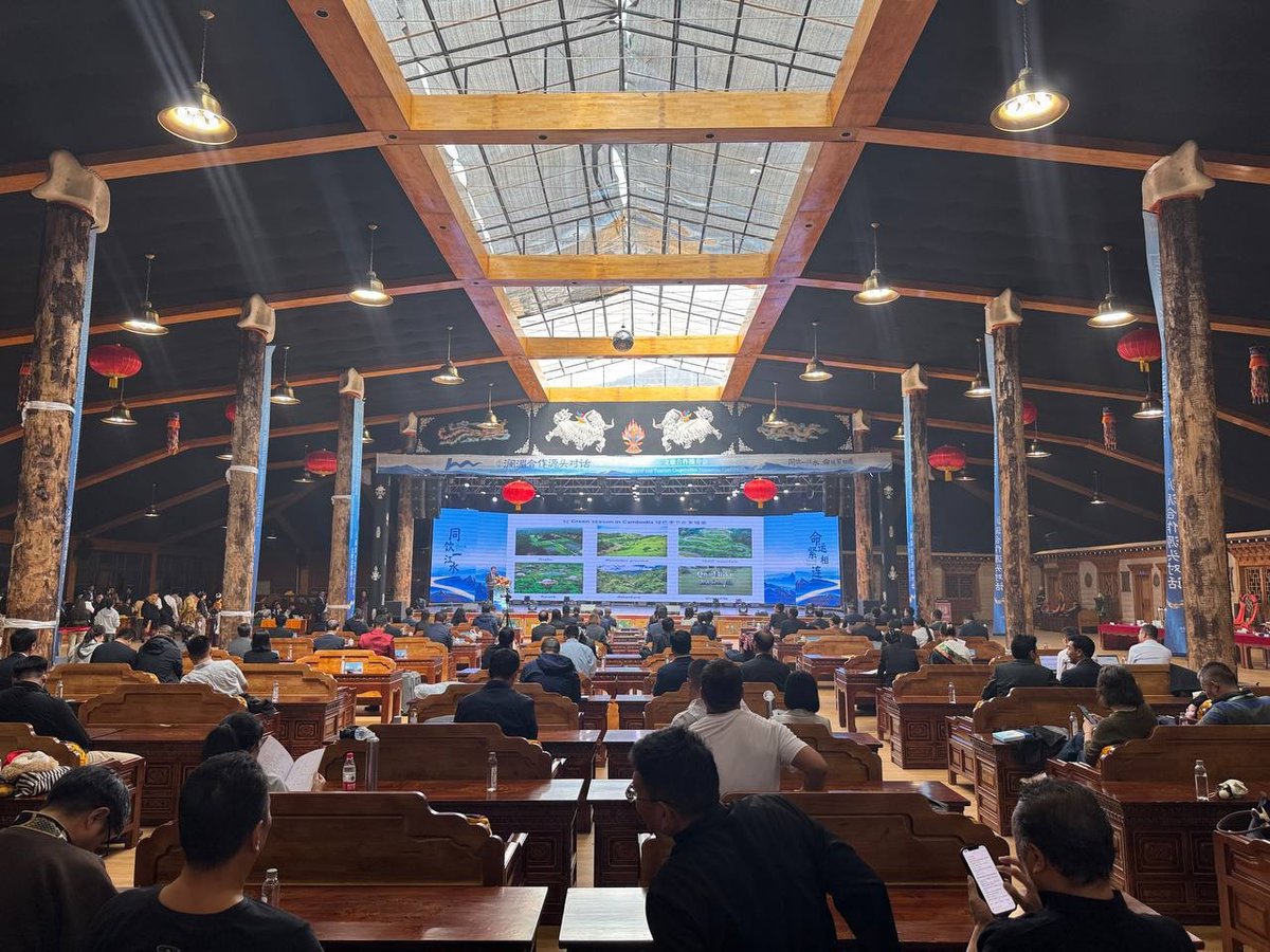 柬埔寨旅游部代表团近日赴中国青海省参加文化与旅游合作会议,重