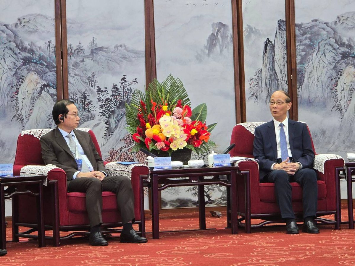 柬埔寨旅游部代表团近日赴中国青海省参加文化与旅游合作会议,重