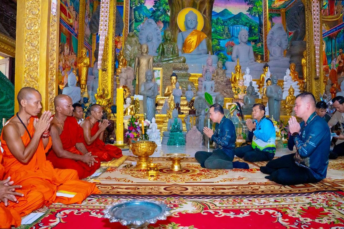 旅游部长赴暹粒荔枝山祈福 推广宗教文化旅游