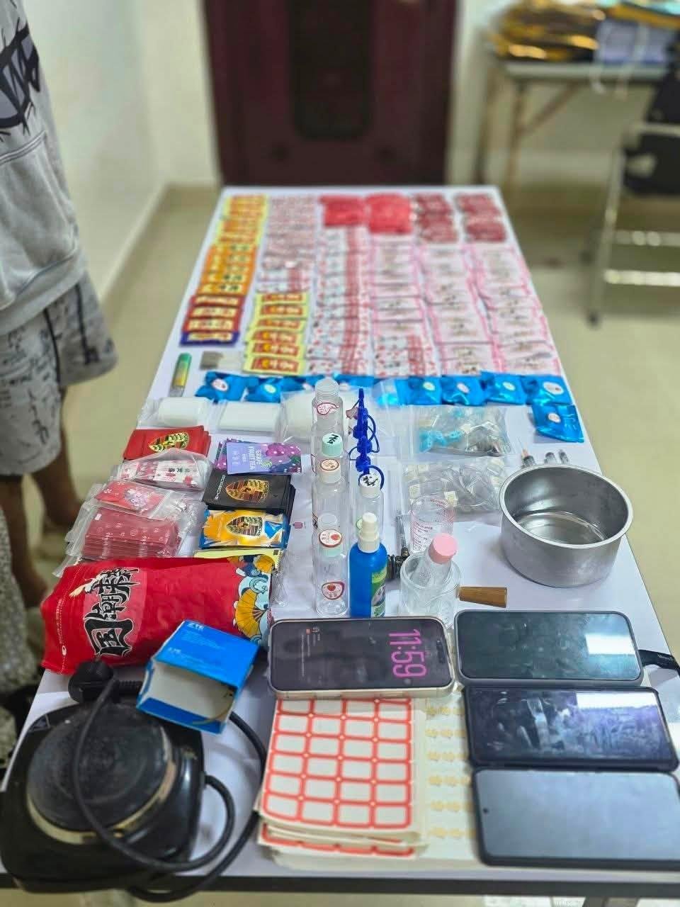 波贝警方破获毒品案 缴获大量含毒电子烟弹