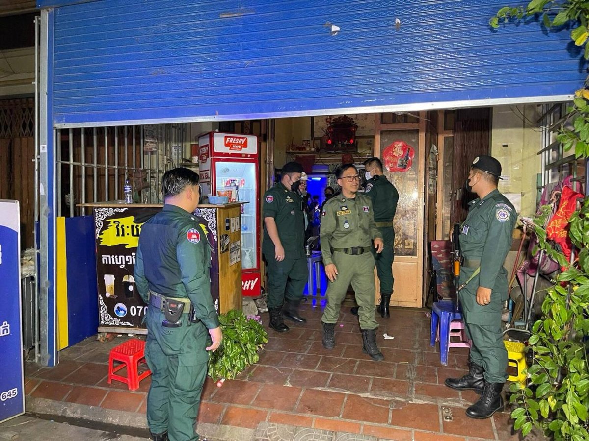 金边警方联合法院突袭波森芷区K-Mall附近一家客栈，查获多