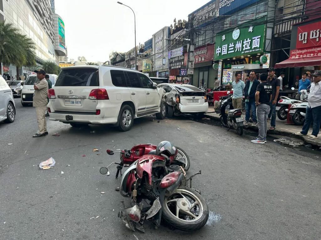 8月份柬埔寨共发生多起交通事故,造成130人死亡,251人受