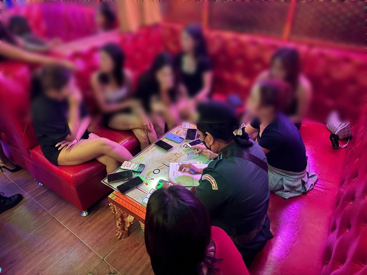 金边警方突袭隆边区娱乐场所 查处涉未成年人案