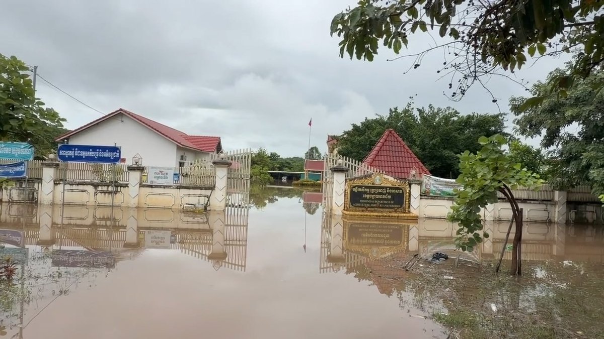 诗梳风强降雨致多处积水 官方紧急安置受灾民众