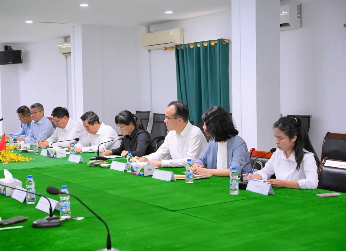 江苏政法委书记李耀光到访西港 探讨执法合作