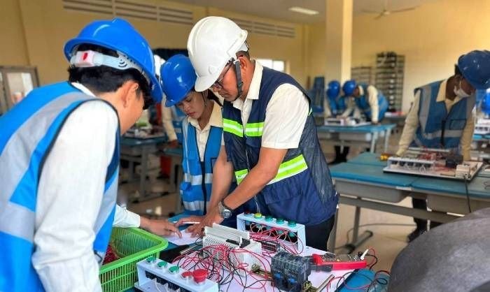 实居省理工学院三年培养近万名技术人才 助力青年就业