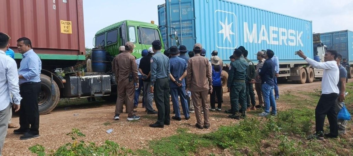 上丁省封存11辆集装箱车 涉嫌非法采矿设备