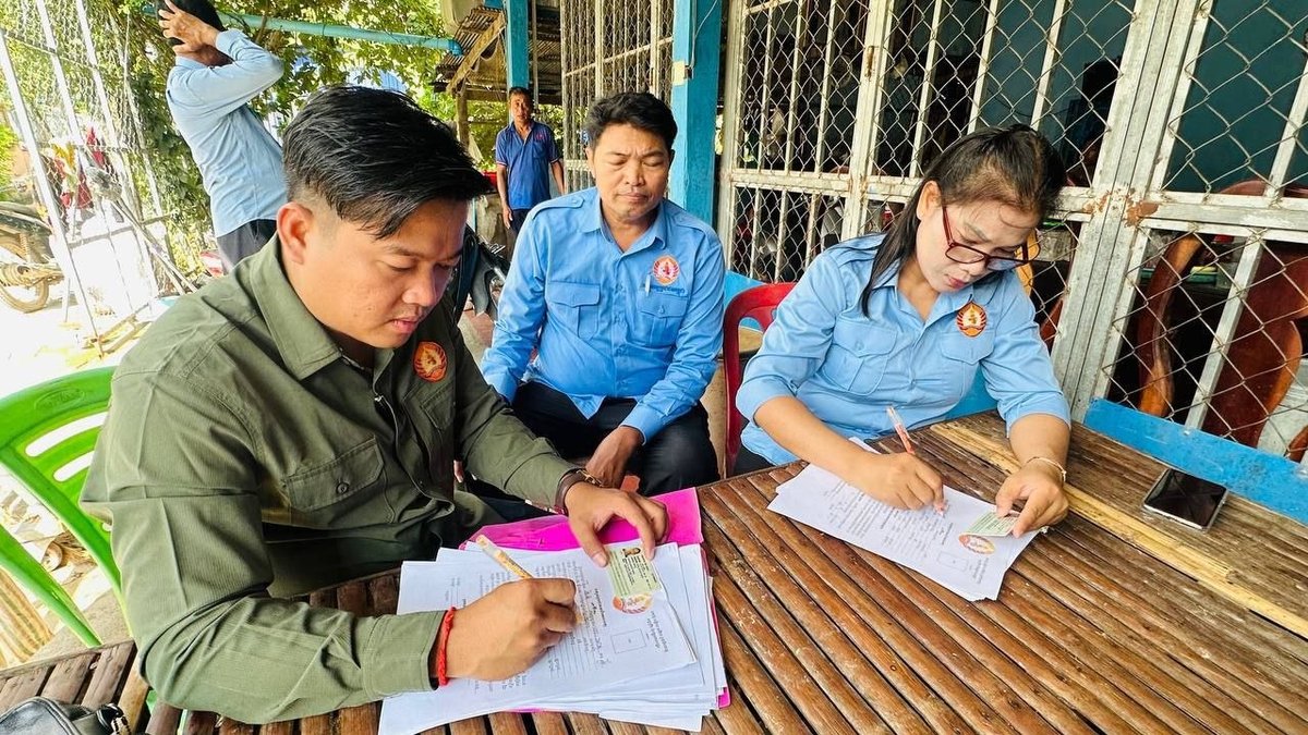 塔克茂市于9月13日开展基层党建活动，在工作组的协调下，共有