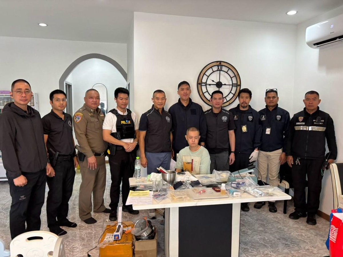 泰国警方破获跨国制毒案 逮捕美籍华裔男子