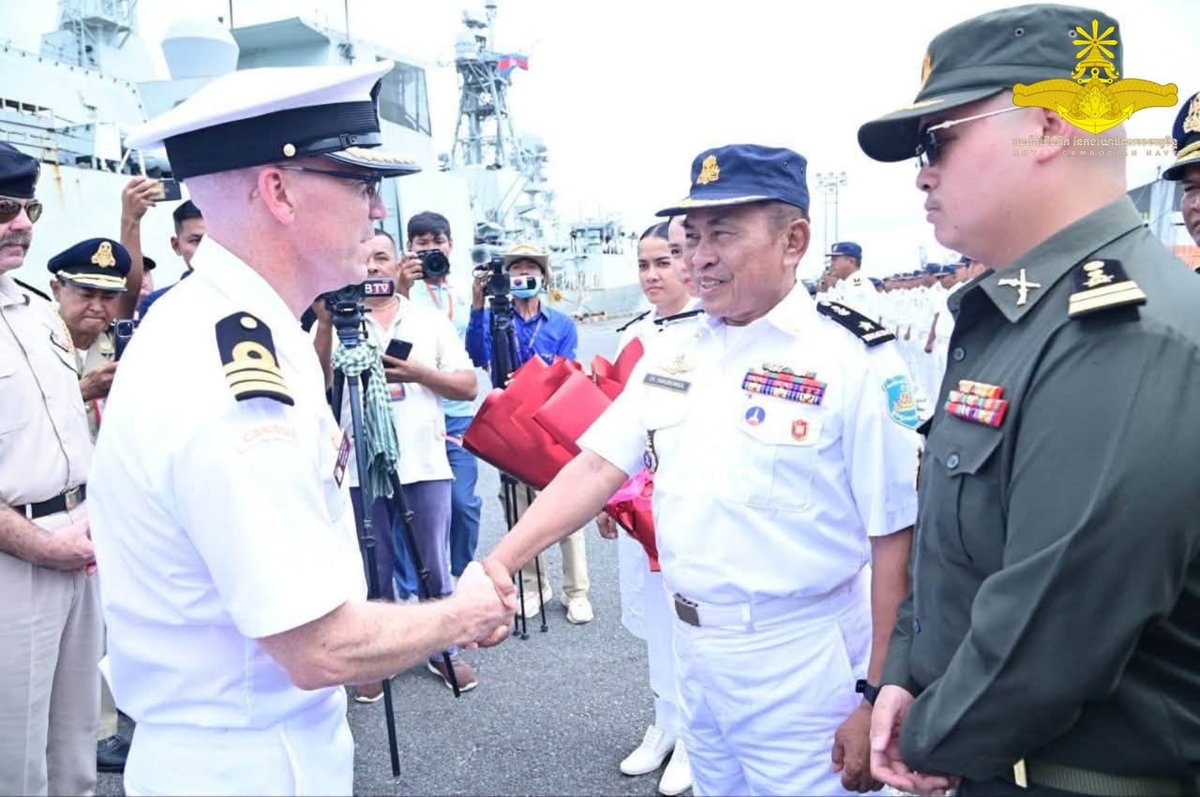 加拿大海军HMCS Regina号访问西港 停留3天